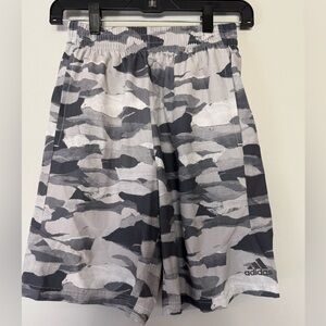 Adidas Boys XL Grey Camo Shorts with Pockets